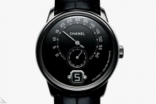 CHANEL 男表 Monsieur de Chanel 推出纯黑配色